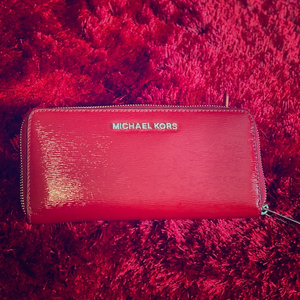 Michael kors wallet